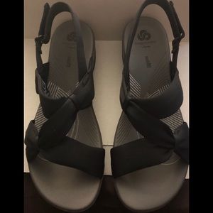 Clarks cloudsteppers sandals brand new!